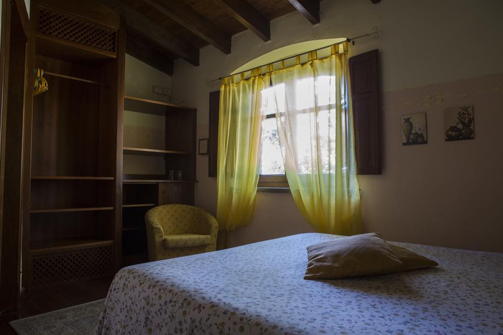 Country Hotel Mandra Edera Abbasanta Zimmer foto